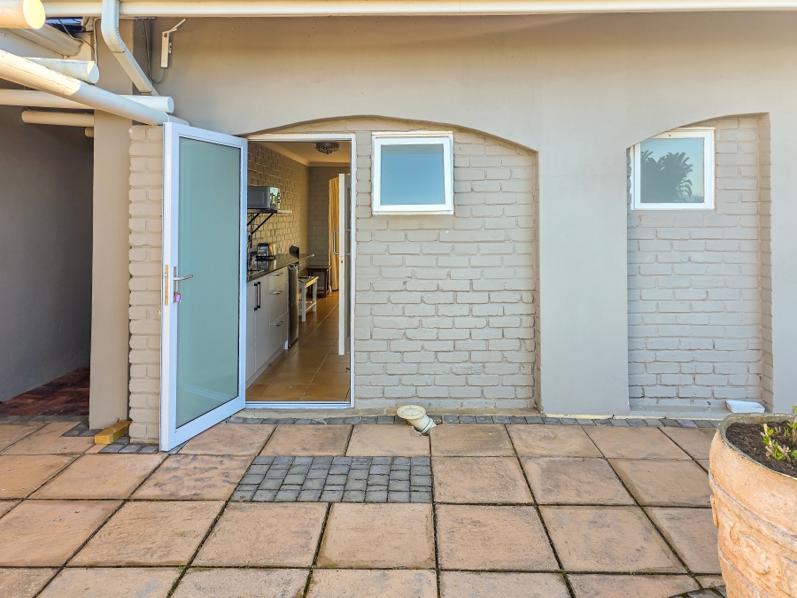 To Let 1 Bedroom Property for Rent in Welbedacht Western Cape
